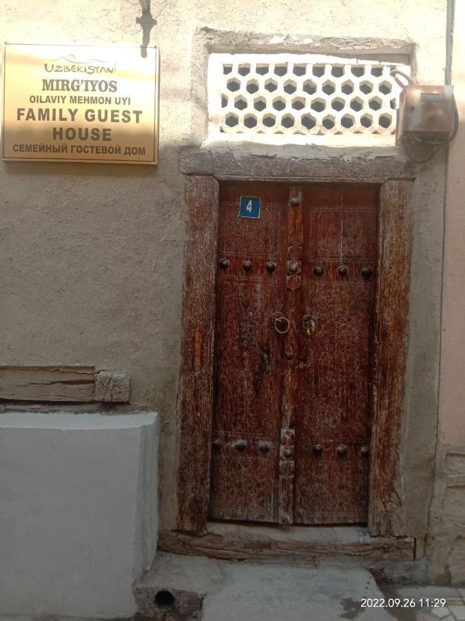 In Center Of Bukhara Family Guest House Mirg'Iyos Ngoại thất bức ảnh