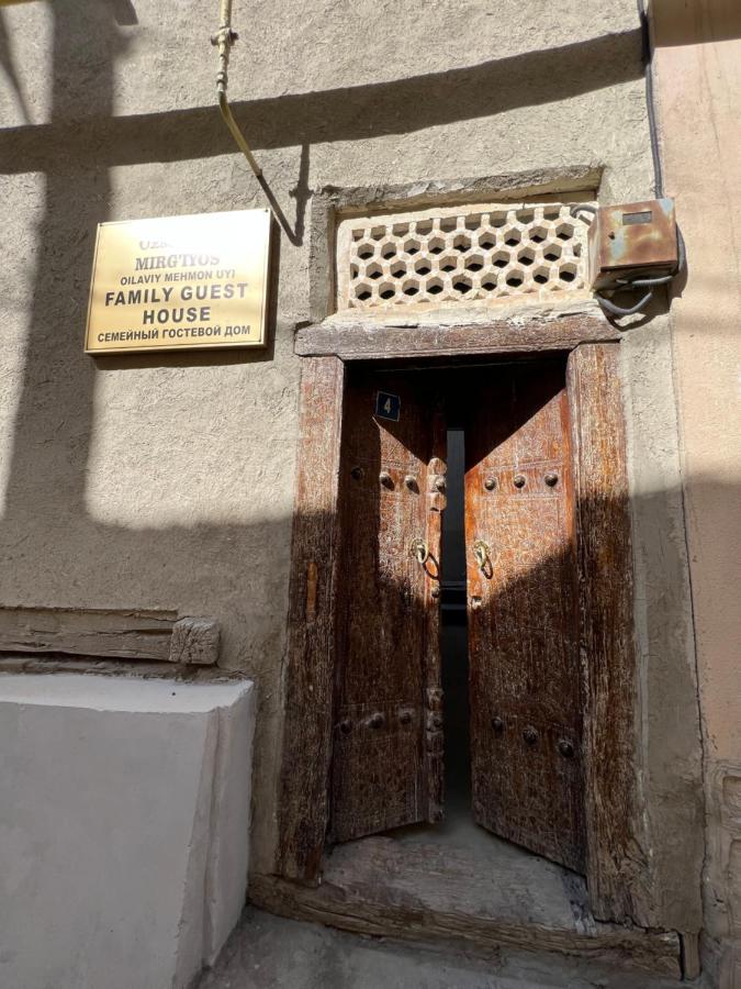 In Center Of Bukhara Family Guest House Mirg'Iyos Ngoại thất bức ảnh