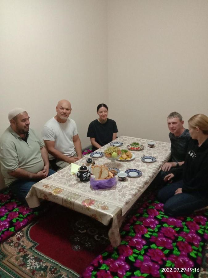 In Center Of Bukhara Family Guest House Mirg'Iyos Ngoại thất bức ảnh